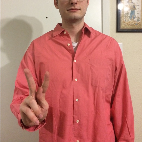 Van Heusen Men's Salmon Dress Shirt Like New - Picture 2 of 6