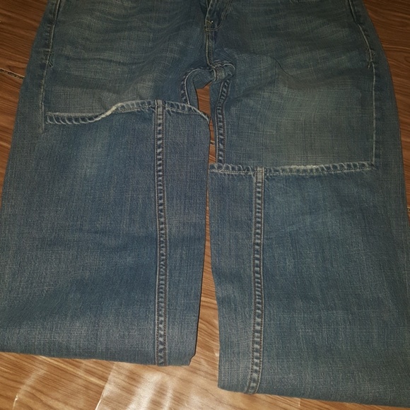 Levi's - Picture 3 of 6