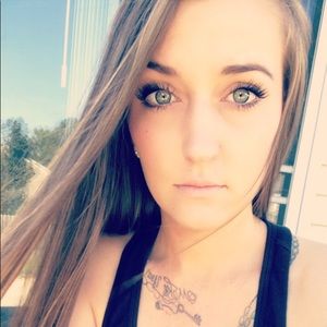 Meet your Posher, Deanna