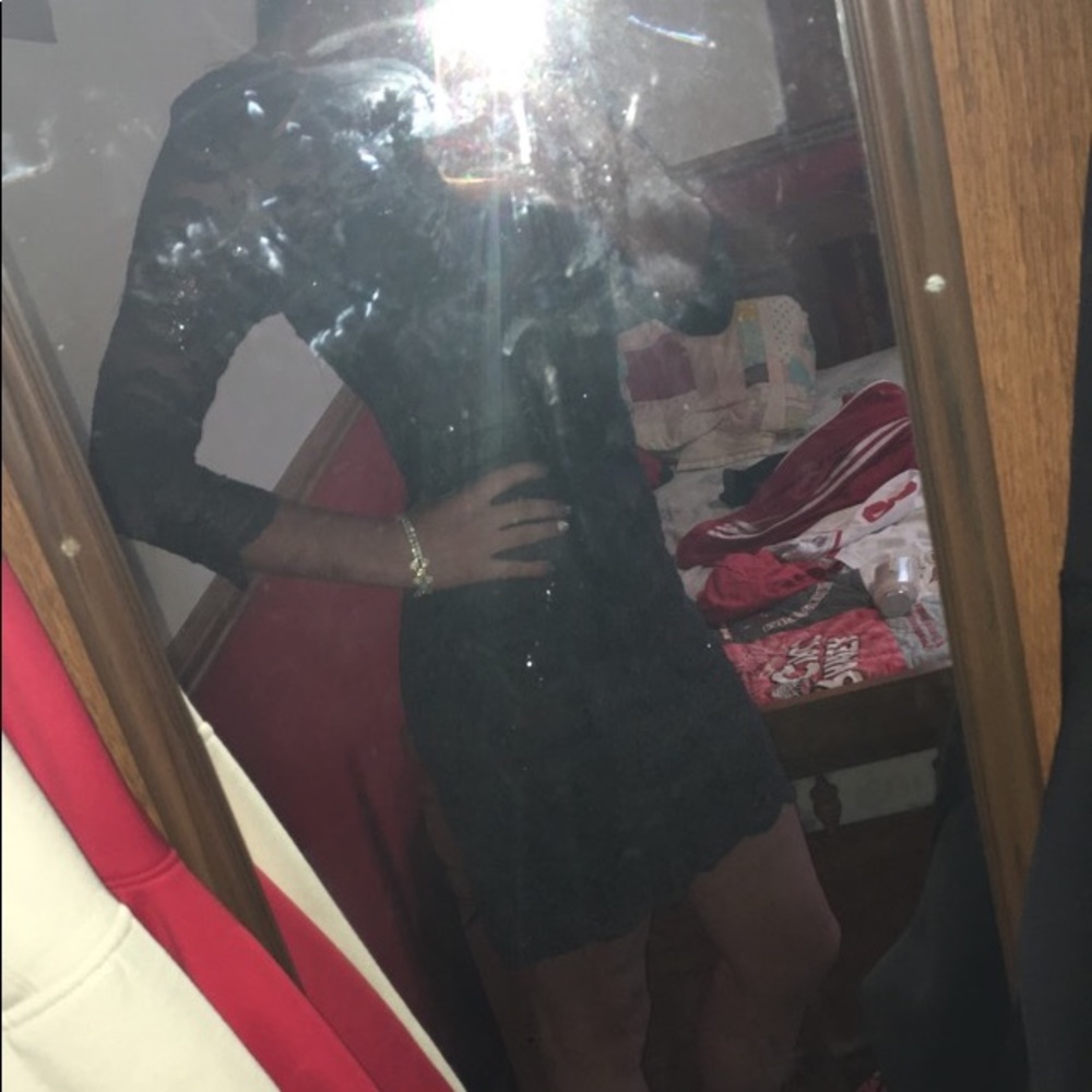 Sparkley Lace Homecoming dress size medium
