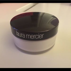 Laura Mercier Secret Brightening Powder