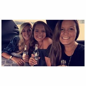 Meet your Posher, Cally