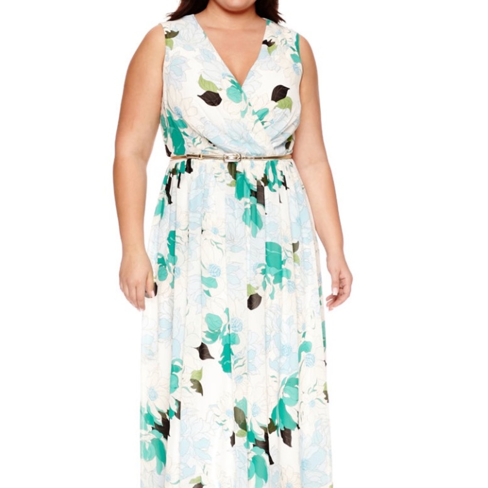 💐NWT Sleeveless Floral Maxi Dress Plus 💐