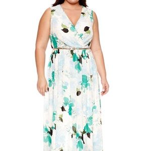 💐NWT Sleeveless Floral Maxi Dress Plus 💐