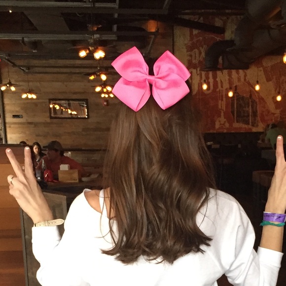 Meet your Posher, Elle - Picture 1 of 1