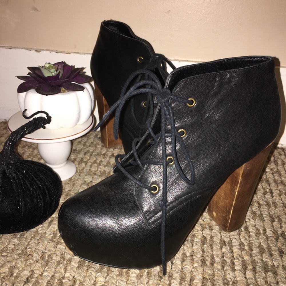 Steve Madden platform booties