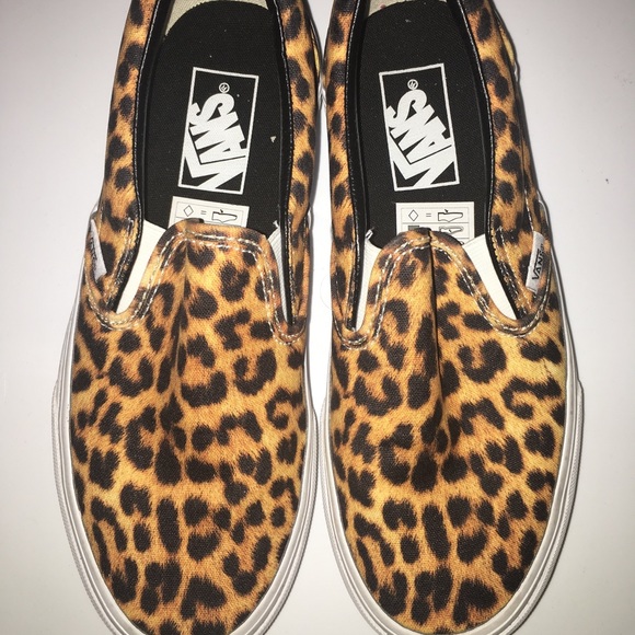 Vans Shoes - Vans Cheetah print slip ons