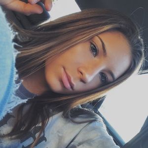 Meet your Posher, Alison