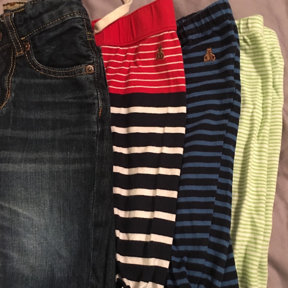 3 jogger pants, 1 pair of jeans / 12-18 month boys
