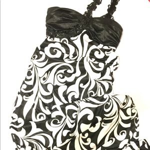 Black / white evening dress