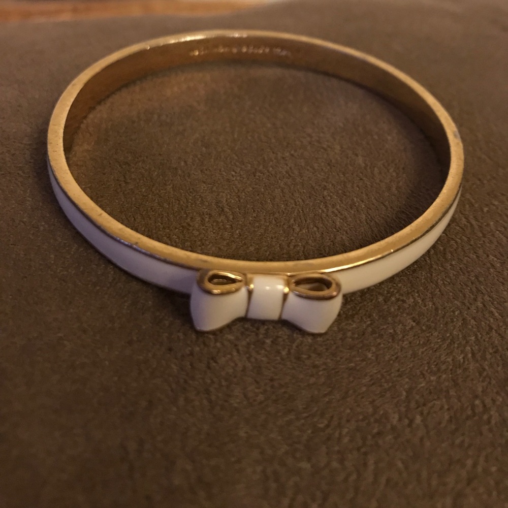 ♠️ Kate Spade ♠️Take A Bow Bangle ♠️