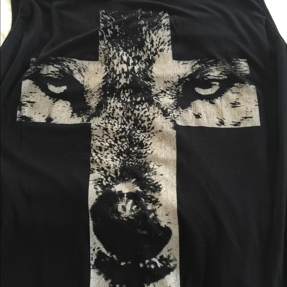 S.O.Y black wolf cross