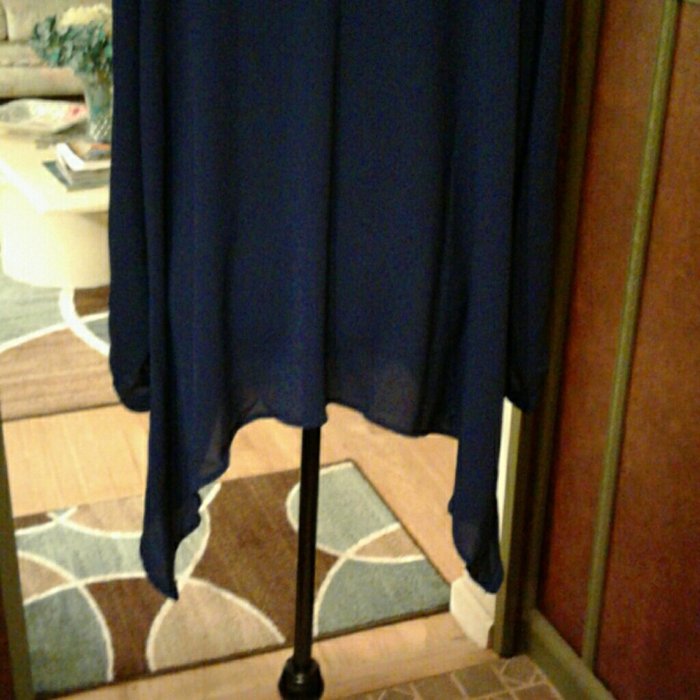 Blouse - Picture 2 of 4