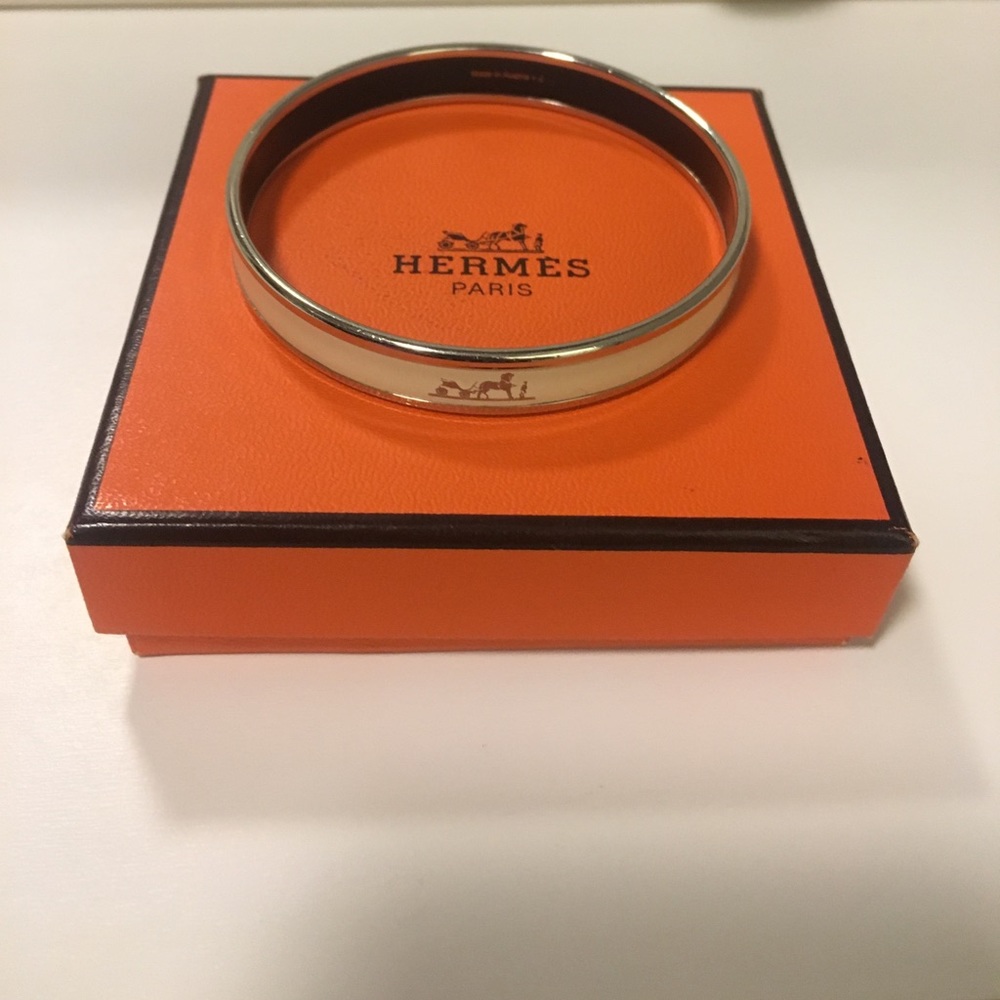 Hermès White Calèche Bangle