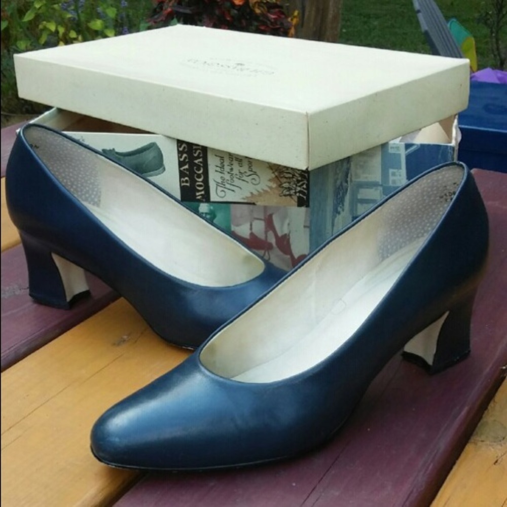 Women’s Skinny Wedge/Heel Shoe