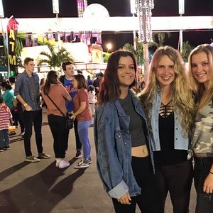 Meet your Posher, Emily