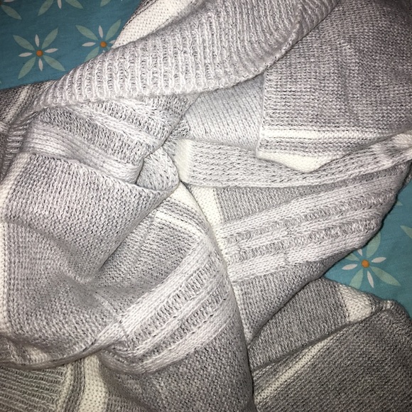 NWT - Picture 5 of 5