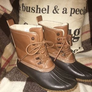 Duck Boots Size 10