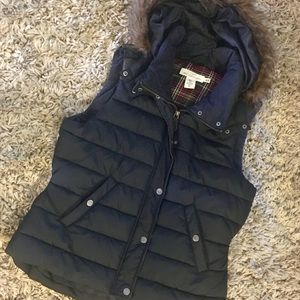 H&M puffer vest 💙 H&M puffer vest 💙