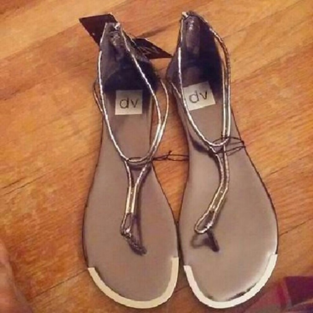 MOVING SALE 🌟 Silver metallic sandals