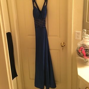 Gorgeous royal blue prom dress