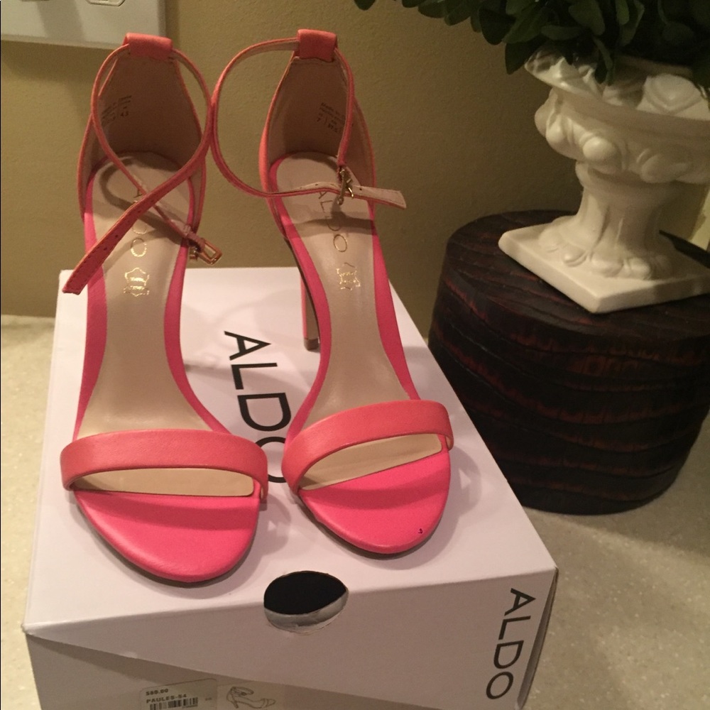 ALDO size 7 pink Paules heels unworn new with box