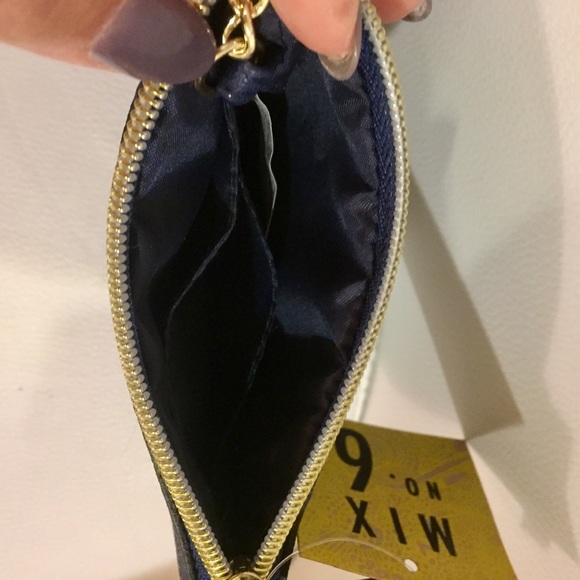 MIX NO. 6 Change Purse with Keychain - Picture 4 of 4