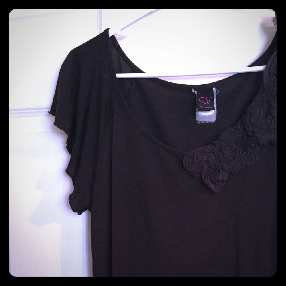 Wrapps warm brown feminine blouse w/ floral detail