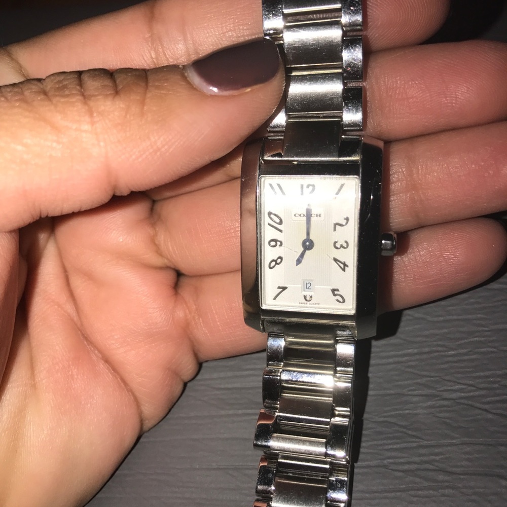 Authentic Coach Silver Watch. - Picture 4 of 6