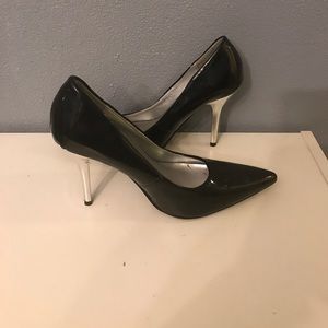 Pointy black w/ silver heel