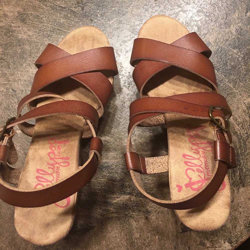 Wedge sandals👡👡👡👡