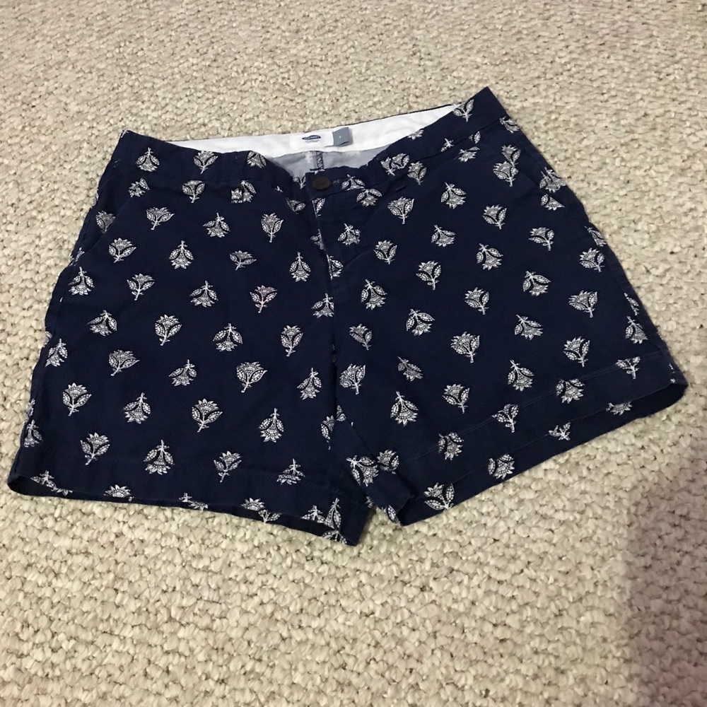 Printed Kaki Shorts