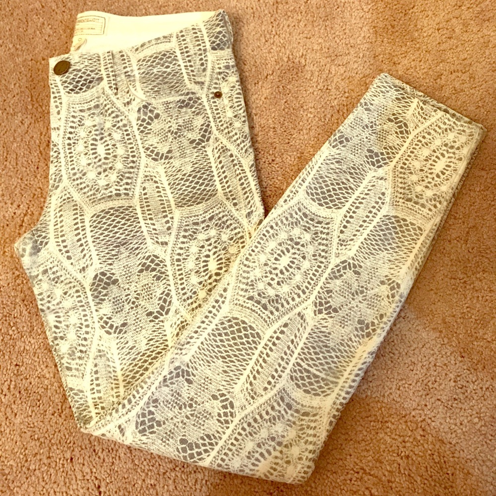 Current/Elliot snake skin print Jeans
