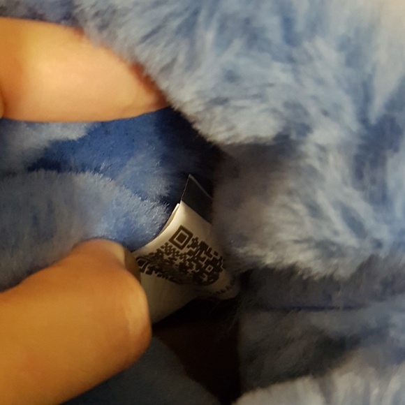 Uggs classic boots. New size 6.5 - Picture 5 of 5