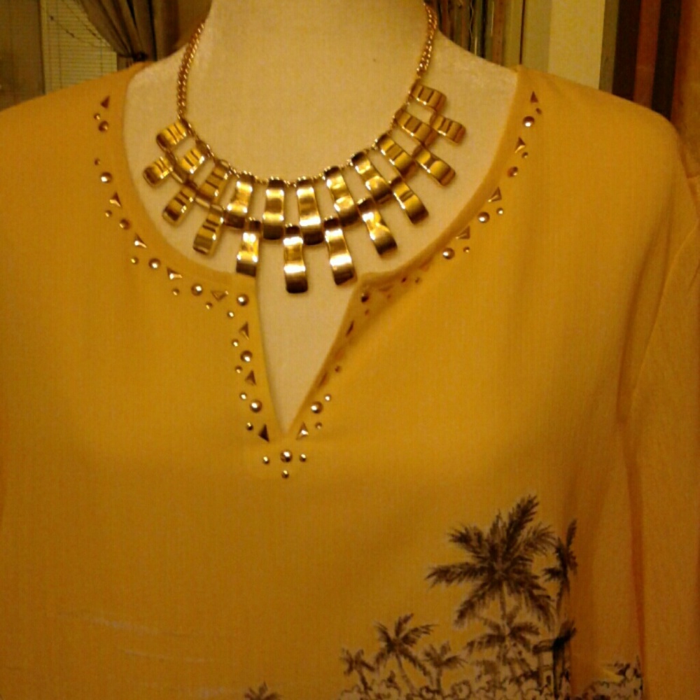 Yellow top - Picture 3 of 5