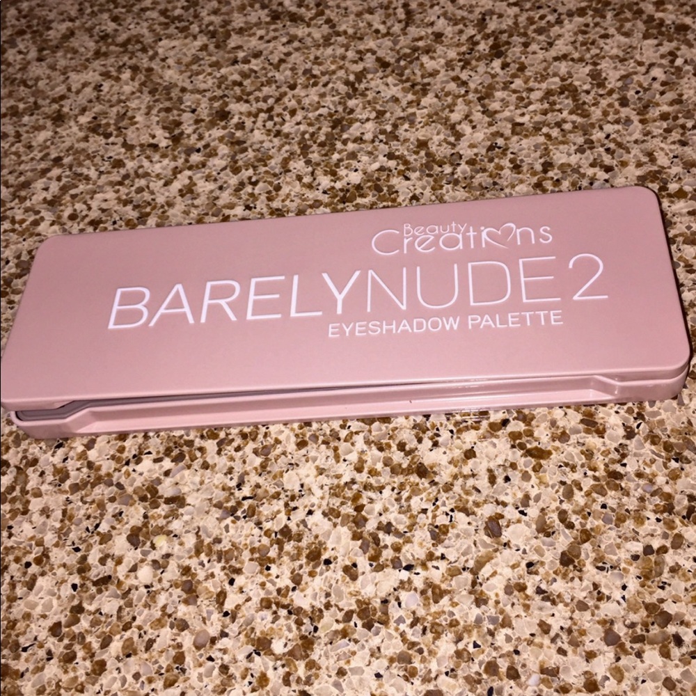 Beauty Creations “BERELYNUDE “ Eyeshadow Palette.