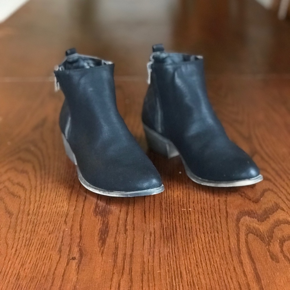 Madden Girl Boots