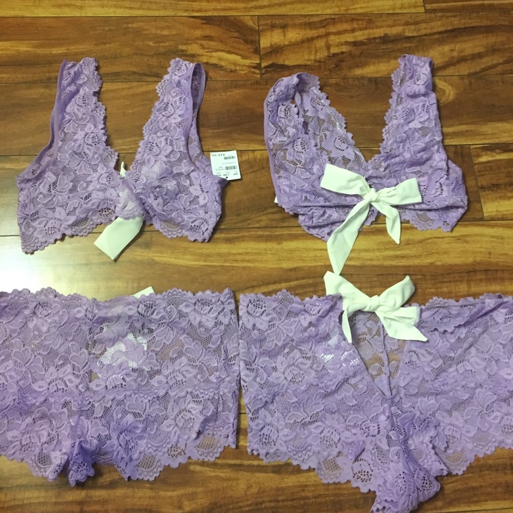 Flirty in lace and bows