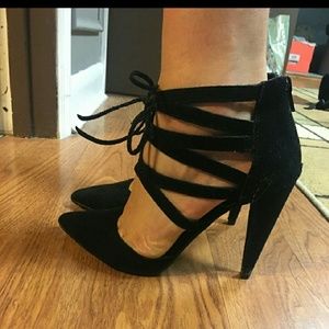 Steven Madden lace up black Heels Steven Madden lace up black Heels
