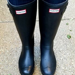 Black Hunter boots (W size 10)