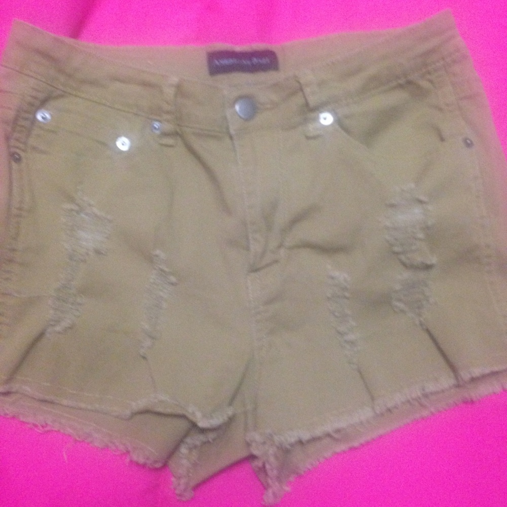 Fashion nova high waisted khaki shorts
