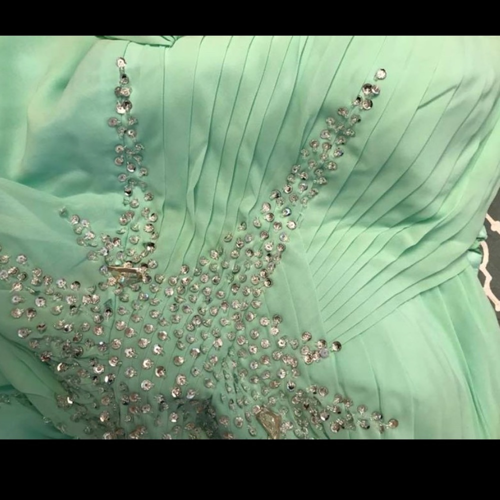 Mint Jewel Gown - Picture 3 of 6