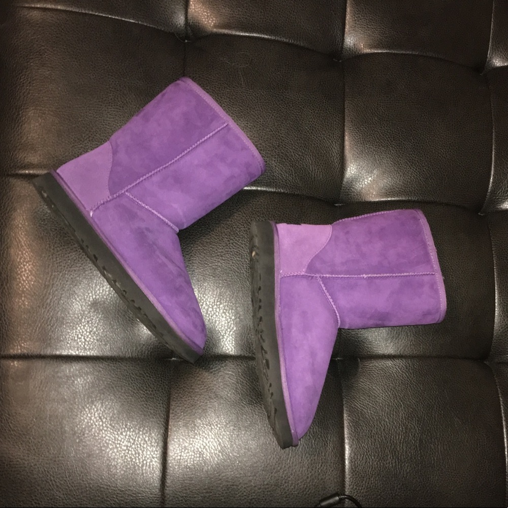 PURPLE UGGS 💜
