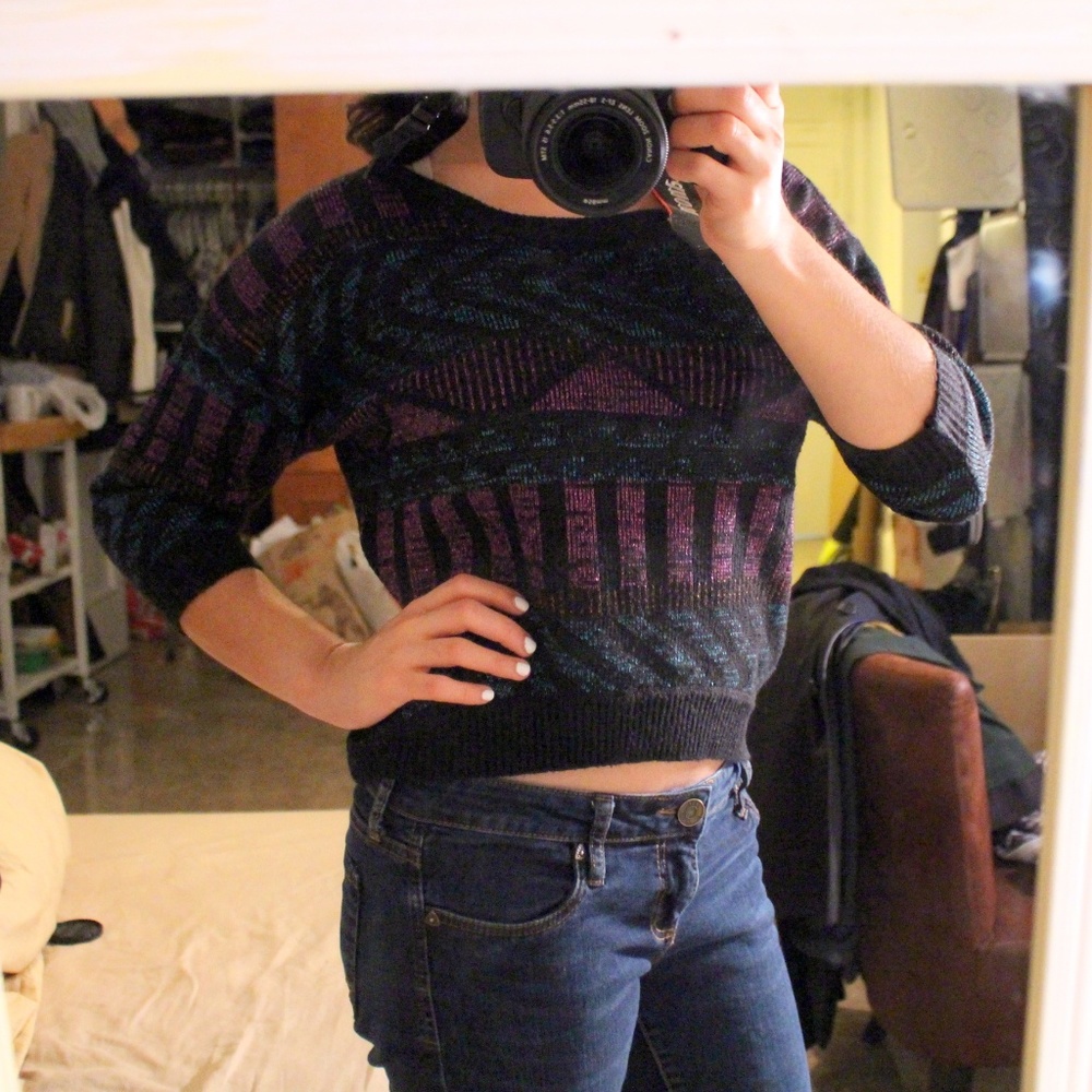 LAST CALL F21 cropped sweater - Picture 1 of 7