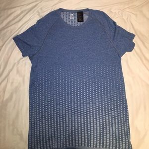 Men’s H&M Sport Running Shirt. Size Medium.