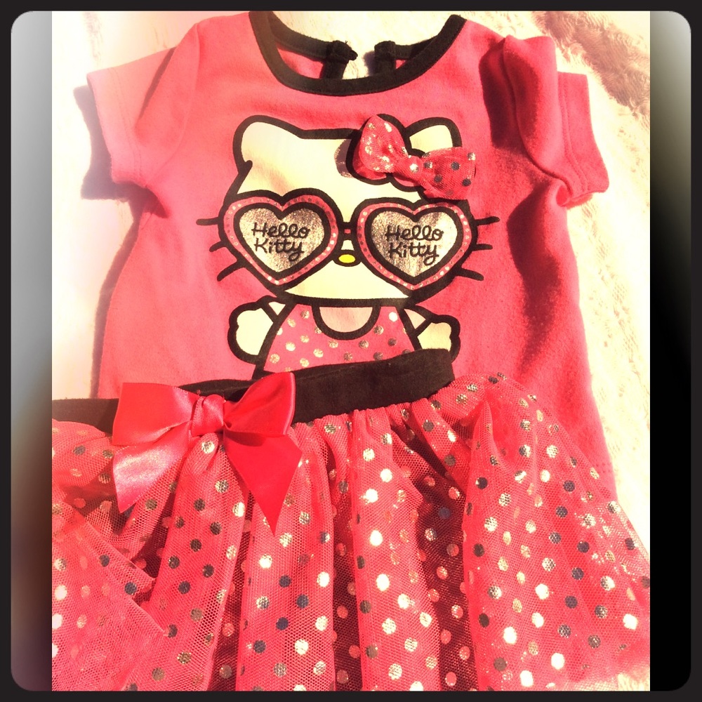 Hello Kitty outfit