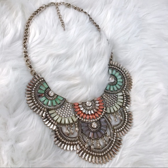 *SOLD* 💎FOREVER 21 Oversized Tribal Necklace - Picture 2 of 3