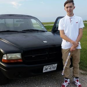 Meet your Posher, Casey