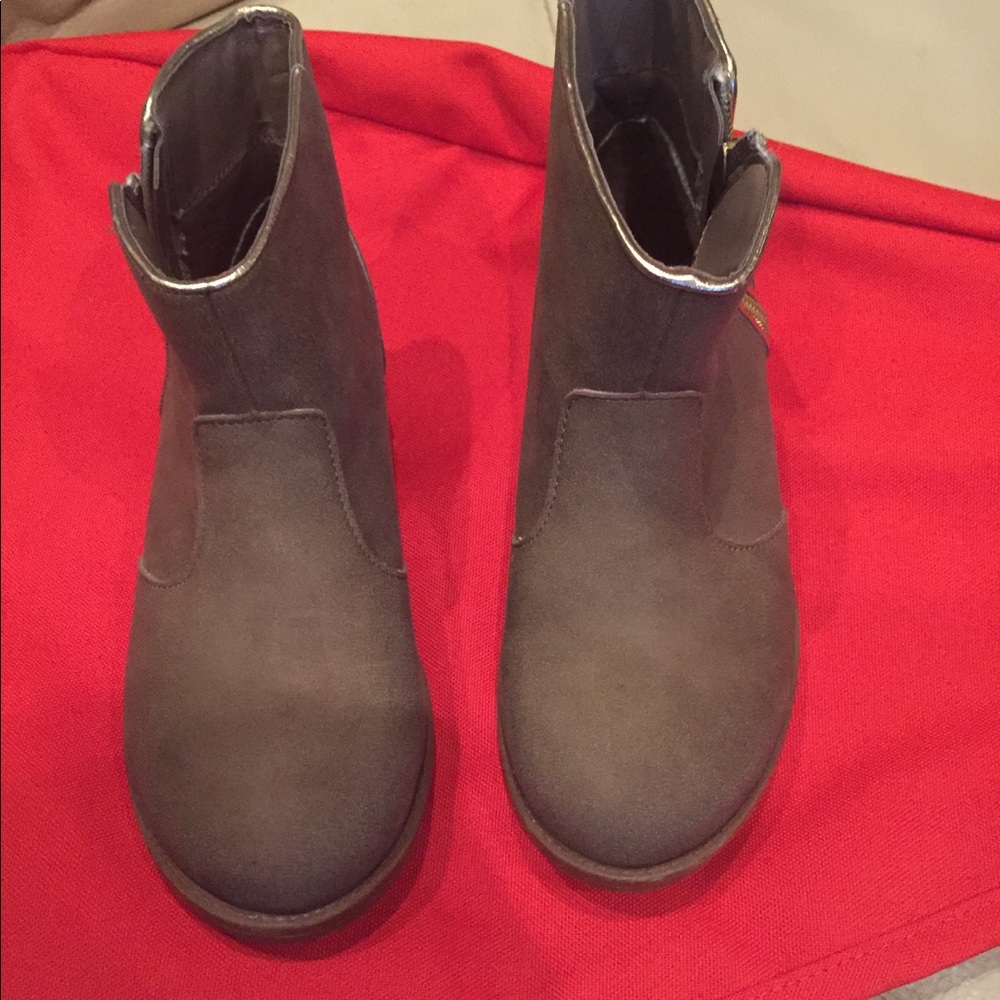 Cat & Jack Girl Boots