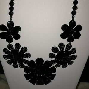 Blank flower gorgeous necklace